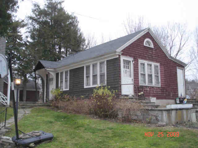 Building photograph for 31 CHESTNUT LAND RD